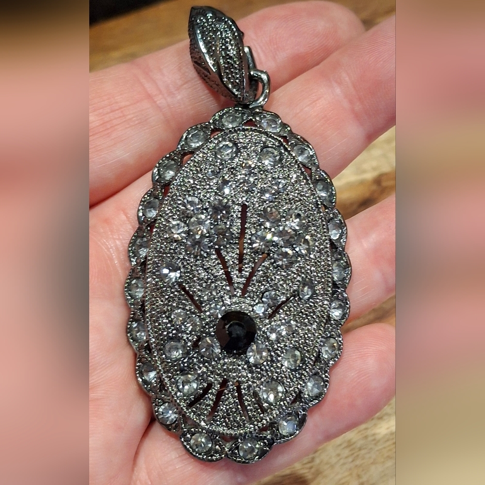 Pendant - Picture 4 of 12